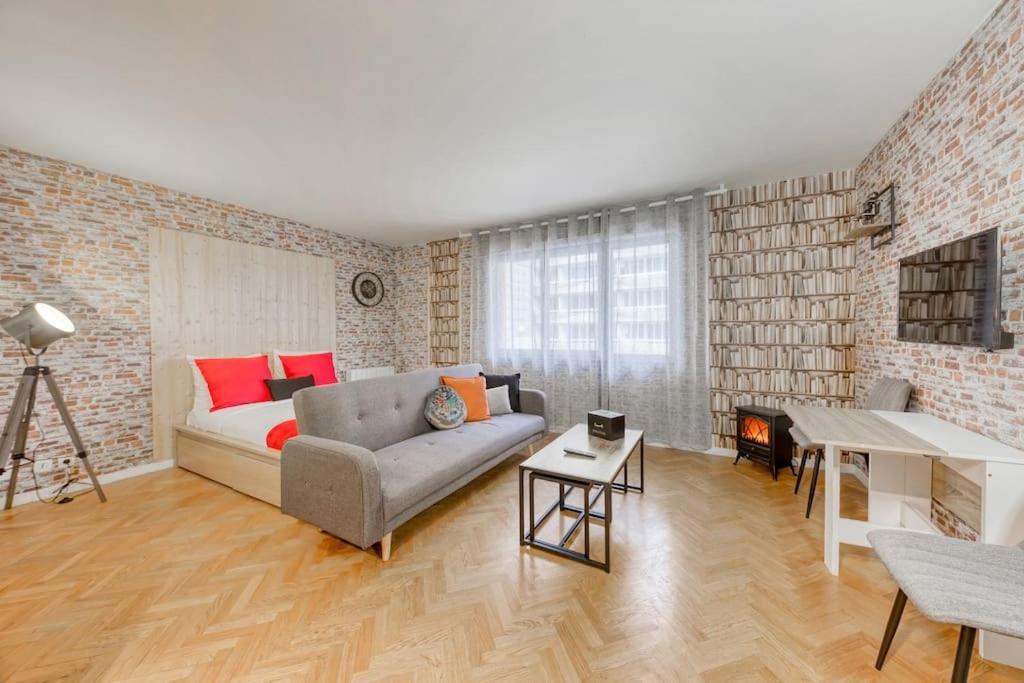 Magnifique Studio La Villette Avec Parking Обервил Екстериор снимка